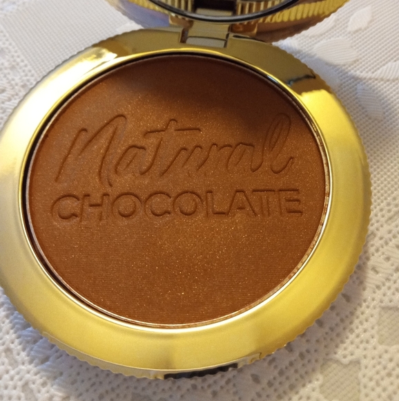 🆕 Too Faced Natural Chocolate Soleil Bronzer, Caramel Cocoa, NIP - Picture 8 of 16